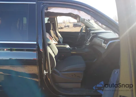 2017 Chevrolet Tahoe Ls z USA, uszkodzony, nr VIN 1GNSCAKC2HR364383